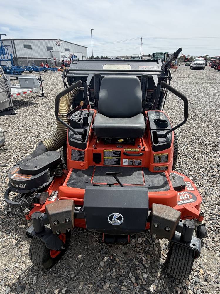 KUBOTA ZD323 Diesel zero turn